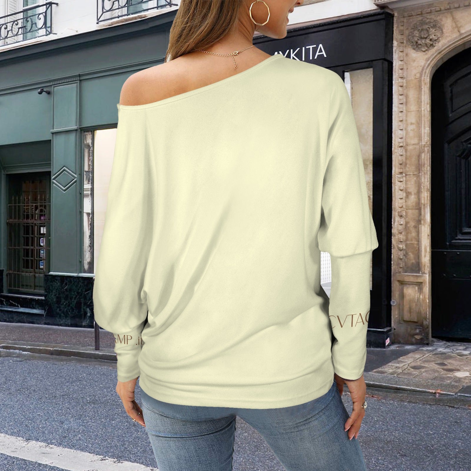 CVTACAMP .it Authentice Off-Shoulder Long Sleeve (Sand)